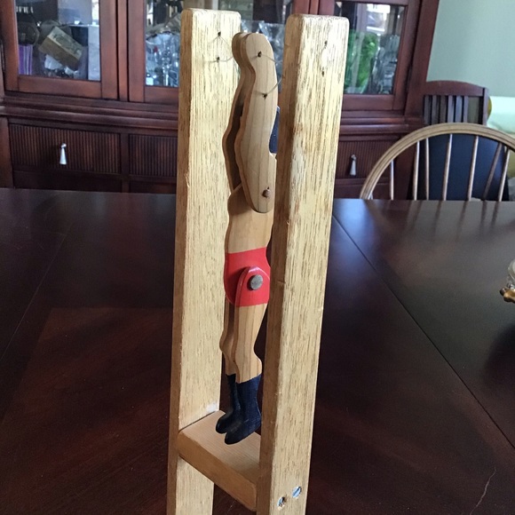 Vintage Wooden Acrobat Man - Picture 2 of 4